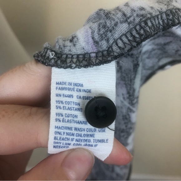 SOLD American Eagle Black Floral Circle Skater Skirt - Picture 9 of 9